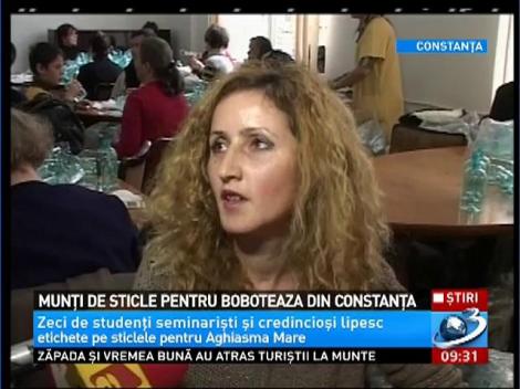 Munţi de sticle pentru boboteaza din Constanţa