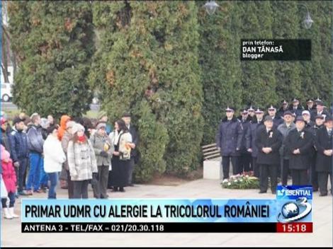 Primar UDMR cu alergie la tricolorul României