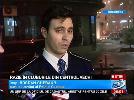 Razie &icirc;n Centrul Vechi al Capitalei. Substanţe interzise şi băutură fără acte, găsite de poliţişti