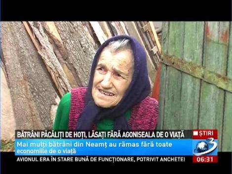 Bătr&acirc;ni păcăliți de hoți, lăsați fără agoniseala de o viață