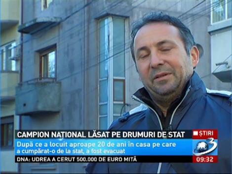 Campion naţional lăsat pe drumuri de stat