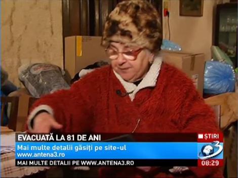 O bătrână din Bucureşti a ajuns să fie scoasă în stradă la 81 de ani