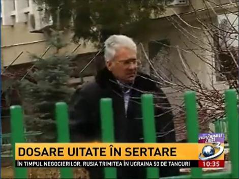 Dosare uitate în sertare