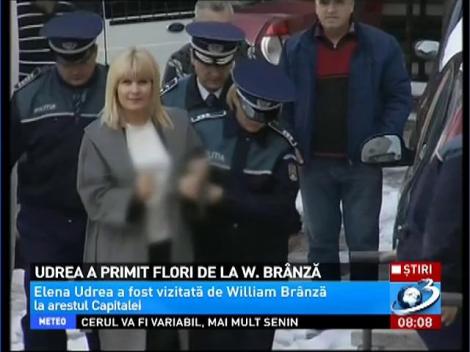 Elena Udrea a primit flori de la William Br&icirc;nză, de Valentine's Day