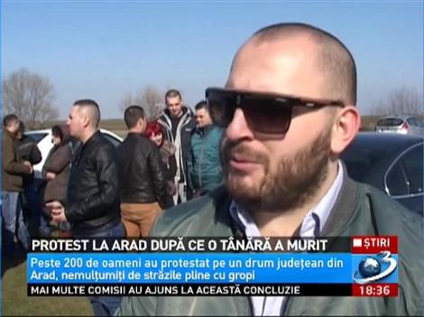 Protest la Arad după ce o t&acirc;nără a murit