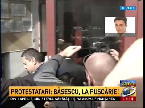 Mircea Badea: Cu siguranţă se pregătesc şi alţii de puşcărie din sistemul lui Băsescu