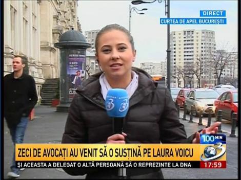 100 de minute. Zeci de avocaţi au venit să o susţină pe Laura Voicu