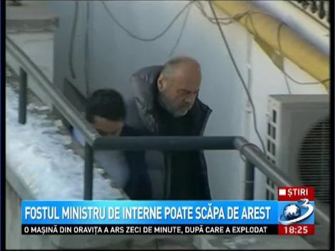 Cristian David ar putea scăpa de arest