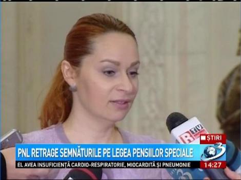 PNL retrage semnăturile pe legea pensiilor speciale