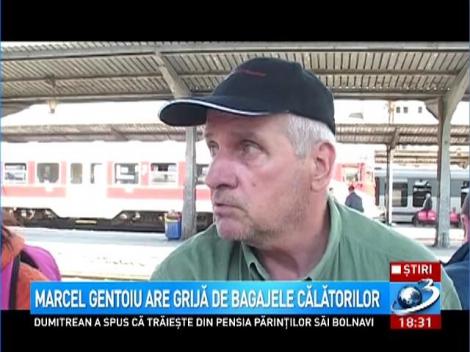 Marcel Gentoiu are grijă de bagajele călătorilor