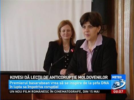 Kovesi dă lecţii de anticorupţie moldovenilor