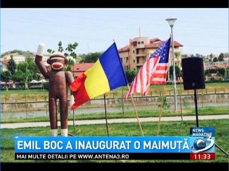 Emil Boc a inaugurat o maimuţă