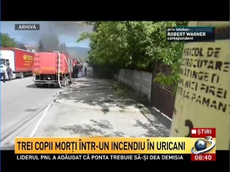 3 copii au murit într-un incendiu în Uricani