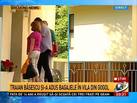 Traian Băsescu şi-a adus bagajele &icirc;n vila din Gogol