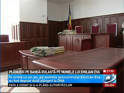 Plângeri pe bandă rulantă pe numele lui Emilian Eva