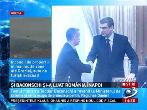 Şi Baconschi şi-a luat Rom&acirc;nia &icirc;napoi