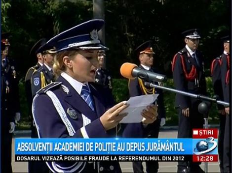 Absolvenţii Academiei de Poliţie au depus jurăm&acirc;ntul