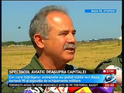 Spectacol aviatic deasupra Capitalei