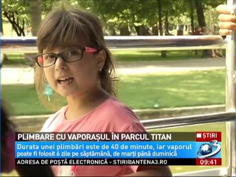 Plimbare cu vaporaşul în Parcul Titan