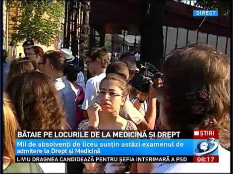 Bătaie pe locurile de la medicină şi drept