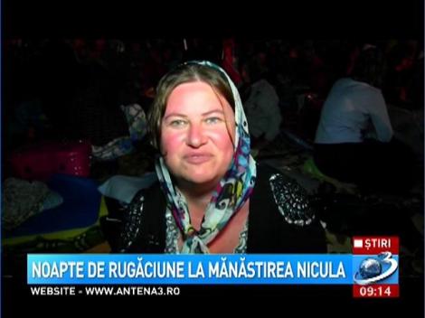 Noapte de rugăciune la Mănăstirea Nicula