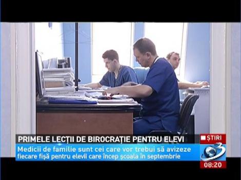 Milioane de copii, la cabinetele medicilor de familie. Prima lecţie de birocraţie pentru elevi