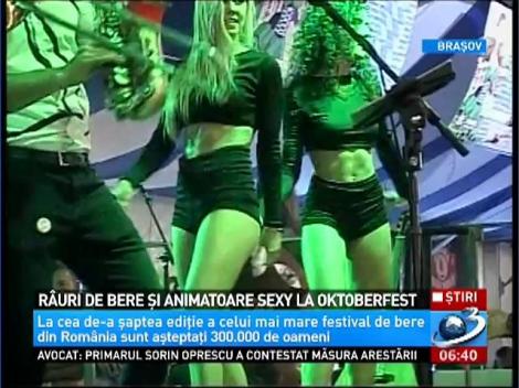 R&acirc;uri de bere şi animatoare sexy la Oktoberfest