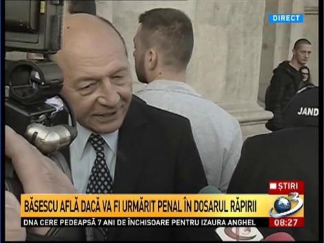 Băsescu află azi dacă va fi urmărit penal