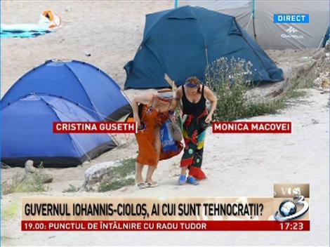 Secvenţial: Imagini Monica Macovei şi Cristina Guseth de la plajă