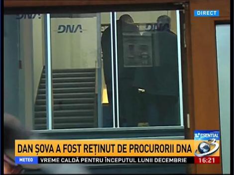 Dan Șova a fost reținut de procurorii DNA. El va sta următoarele 24 de ore în arest