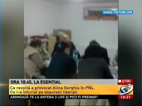 Gest obscen făcut de un primar &icirc;n şedinţa de consiliu