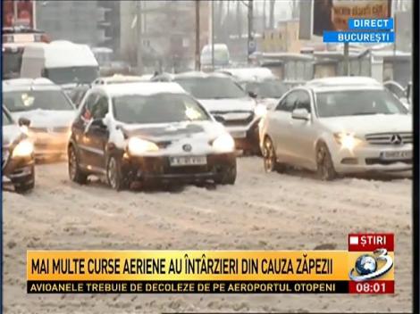 Trafic de coşmar în Bucureşti, după o ninsoare de câteva ore