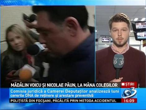 Mădălin Voicu şi Nicolae Păun, la m&acirc;na colegilor