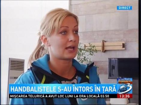 Handbalistele s-au întors în țară