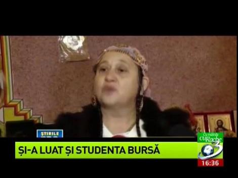 Şi-a luat şi studenta bursă