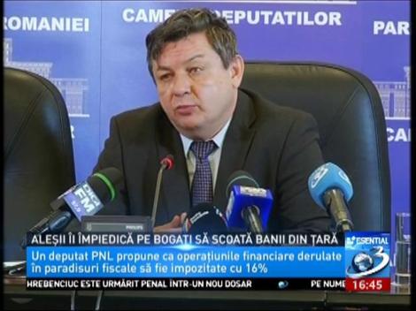 Aleşii îi împiedică pe bogaţi să scoată bani din ţară