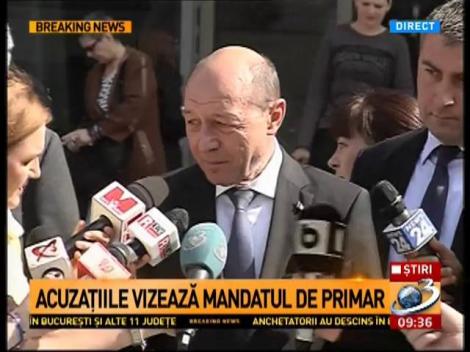 Traian Băsescu, la ieșirea de la tribunal: Nu am pierdut niciun dosar pe restituiri, nu îl pierd nici pe ăsta