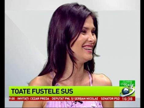 Cu Mâinile cuRache: Toate fustele sus!