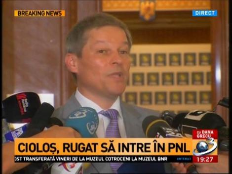 Ce a declarat Cioloș după ce a fost rugat să intre în PNL