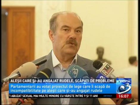 Aleșii care și-au angajat rudele, scăpați de probleme