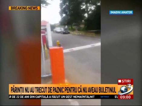 Copil bolnav lăsat să zacă la poarta spitalului. Paznicul le-a interzis părinților accesul &icirc;n unitate