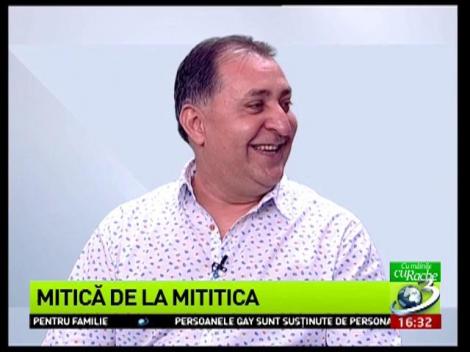 Cu m&acirc;inile cuRache: Vali Vijelie și Cristi Martin