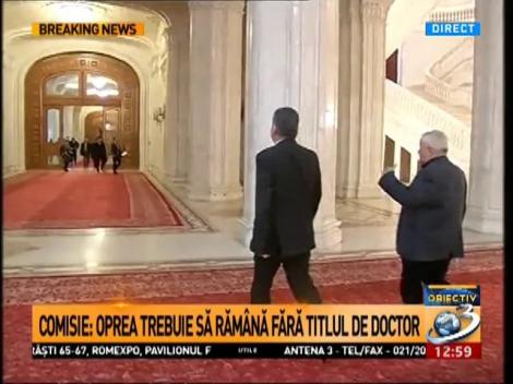 Primul pas pentru retragerea titlului de doctor al lui Oprea