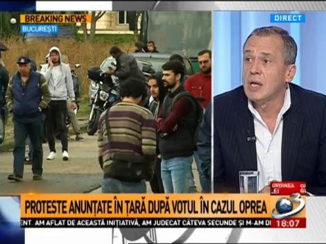 Mobilizare slabă la protestul din Bucureşti &icirc;mpotriva votului &icirc;n cazul Oprea
