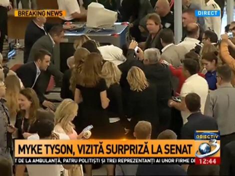 Mike Tyson, vizită surpriză la Senat