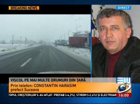 A venit iarna în România. Pe mai multe drumuri din țară se circulă în condiții de iarnă