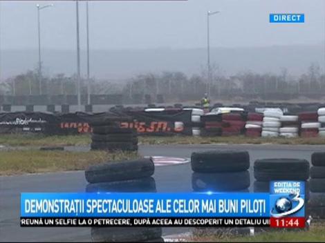 Demonstrații spectaculoase ale celor mai buni piloți