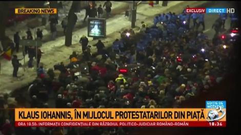 Președintele Iohannis, în mașină la protestele din Piață