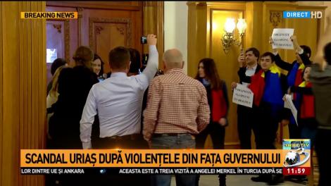 USR protestează din nou în Parlament