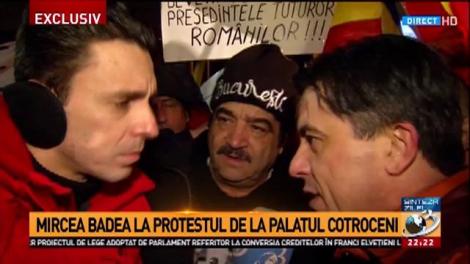 Mircea Badea relatează de la protestele de la Cotroceni